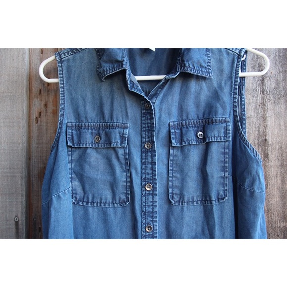 Jean style button-down maternity dress - Picture 6 of 8